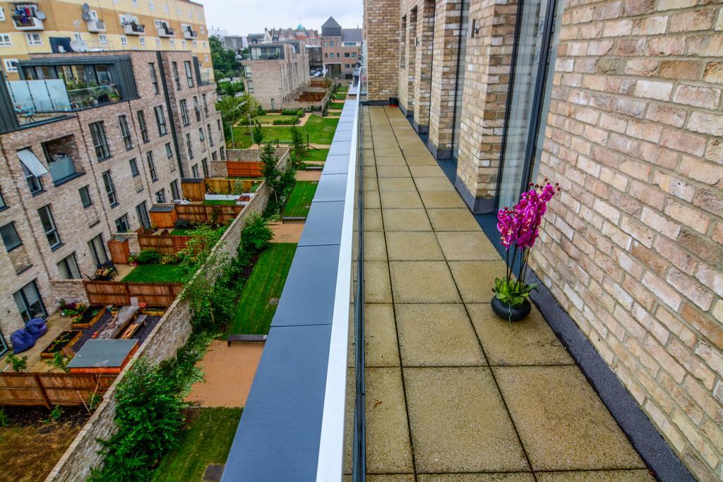 Apartment Wharf - Cambridge Av Londra Esterno foto