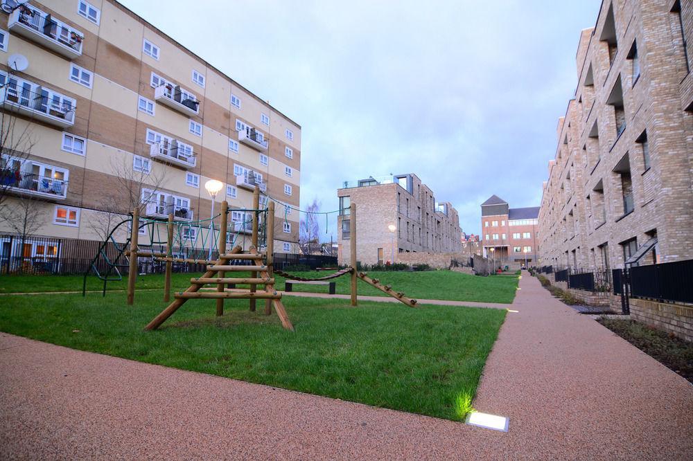 Apartment Wharf - Cambridge Av Londra Esterno foto