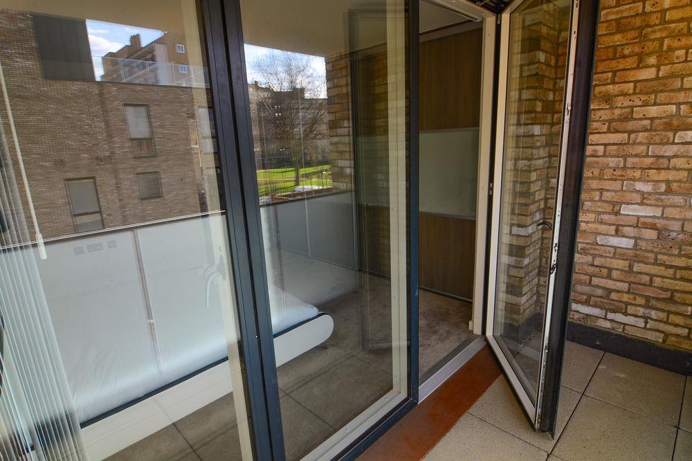 Apartment Wharf - Cambridge Av Londra Esterno foto