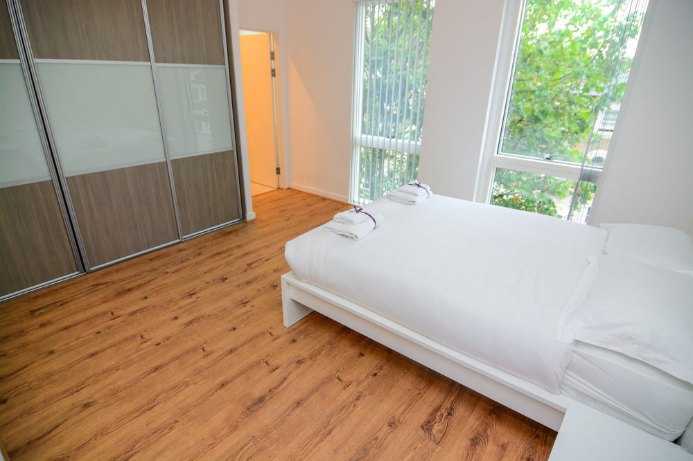 Apartment Wharf - Cambridge Av Londra Esterno foto
