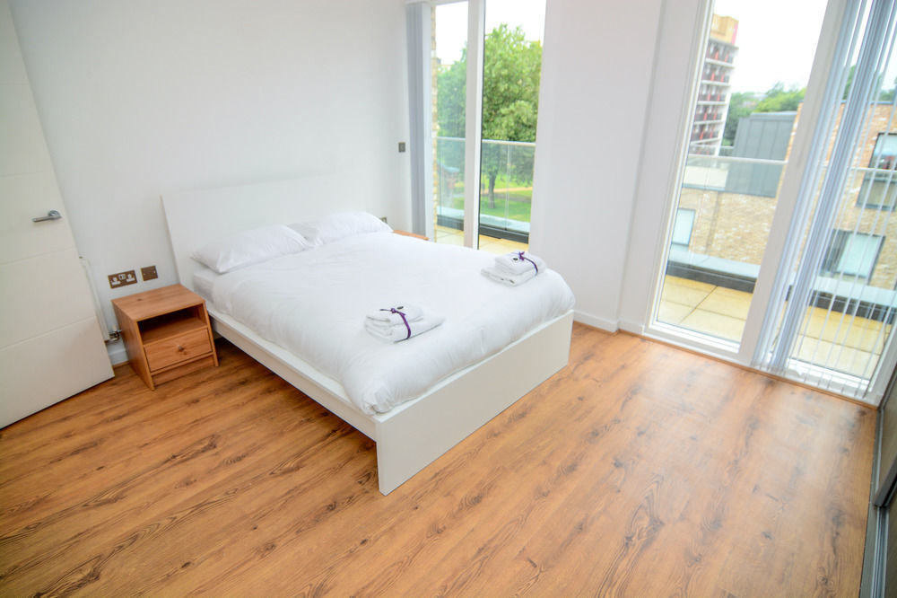 Apartment Wharf - Cambridge Av Londra Esterno foto